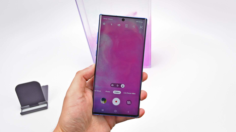 While the selfie cam’s central location does make the Note 10 more symmetrical, I’m still not sure I like it more than having the front-facing camera stashed in a corner.